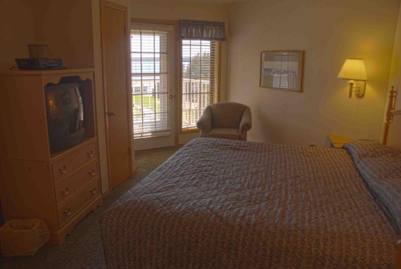 Bay Shore Inn Of Door County Sturgeon Bay Exterior photo